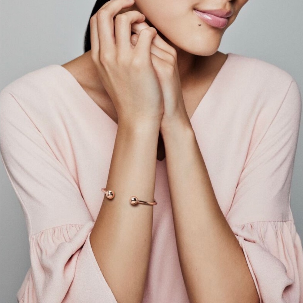 Pandora Moments Open Bangle